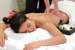 Aromatherapy Massage with Essential Oil at Katoomba, Blue Mountains at Three Sisters Thai Massage Katoomba & Leura, Blue Mountain Region